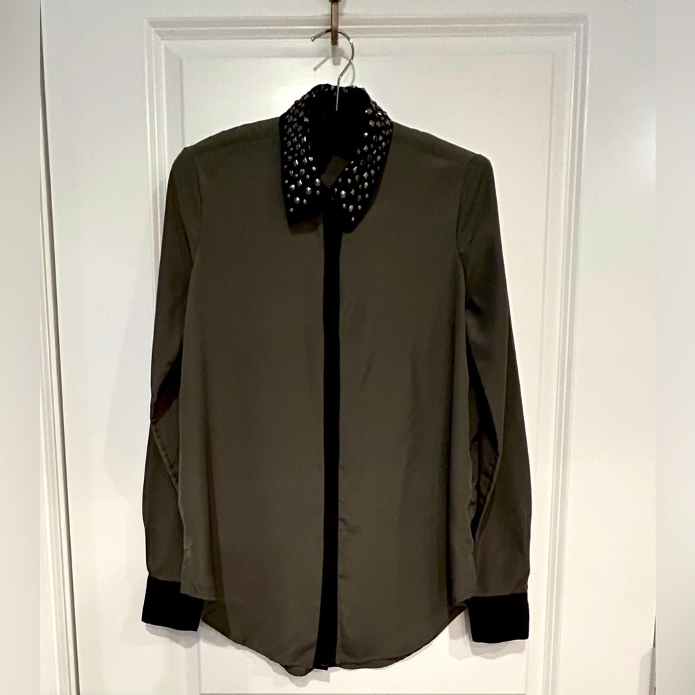 Rock & Republic olive green and black blouse size XS